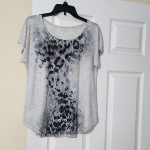Womens Short Sleeve Petite Top With Embellishments